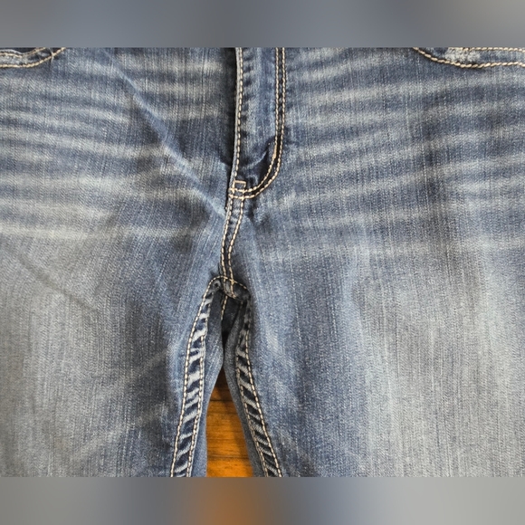 BKE Payton Bootcut Size 30R Medium Wash Distressed Low Rise Women’s Jeans - Picture 4 of 10